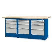Workbench 2100 x 740: 3 cabinets H12
