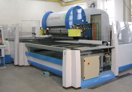 Bending Centre Finn Power BCe4