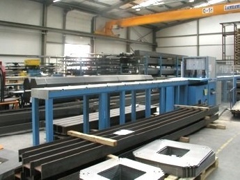 Perforating pipes and profiles - Line for perforating pipes and profiles of long objects